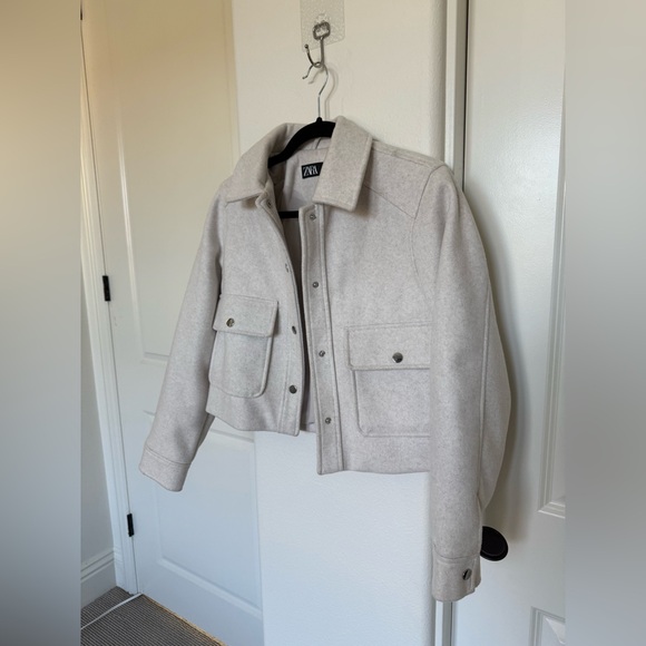 Zara - Soft Buttoned Jacket - Picture 3 of 6